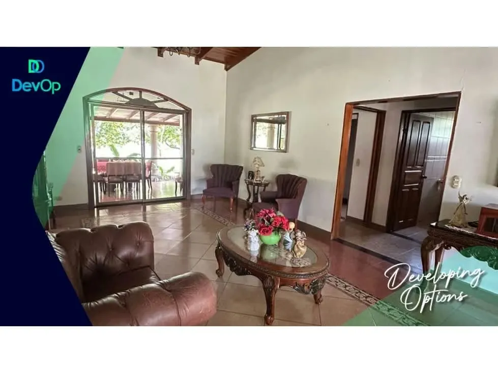 Venta de casa en Urbanización Lagos del Coyol. Alajuela