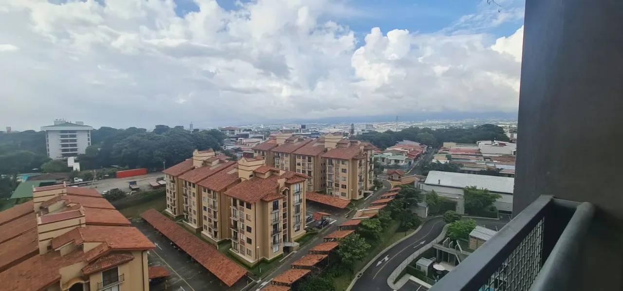Uruca, azenza towers, beautiful view condominium, Linea Blanca or with furniture. — photo 5