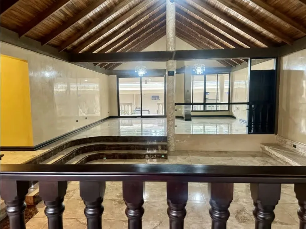 Venta de casa en Curridabat, Pinares - Uso mixto