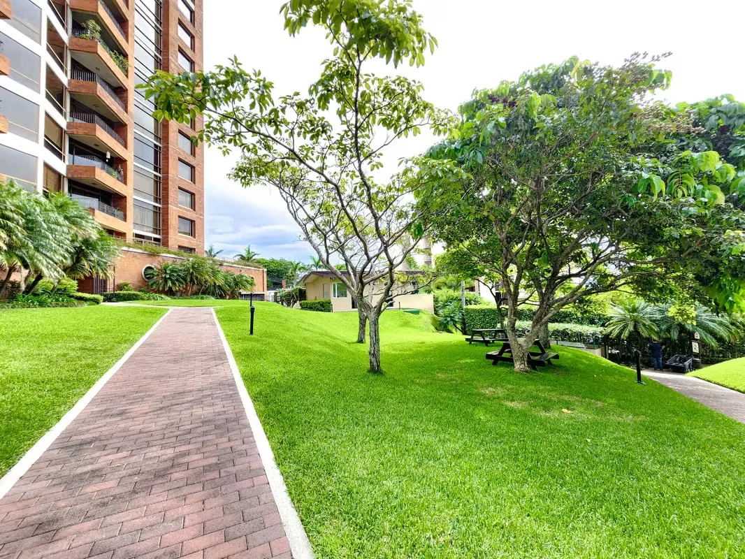 Argento Escazú. Apartamento