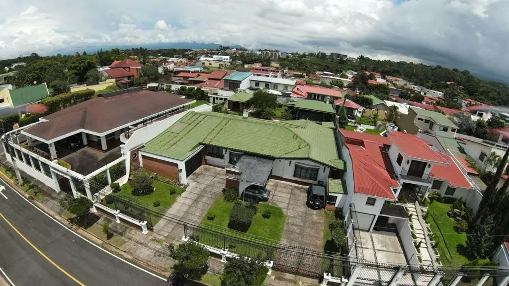 House for Sale in Pinares, Curridabat ID 19848