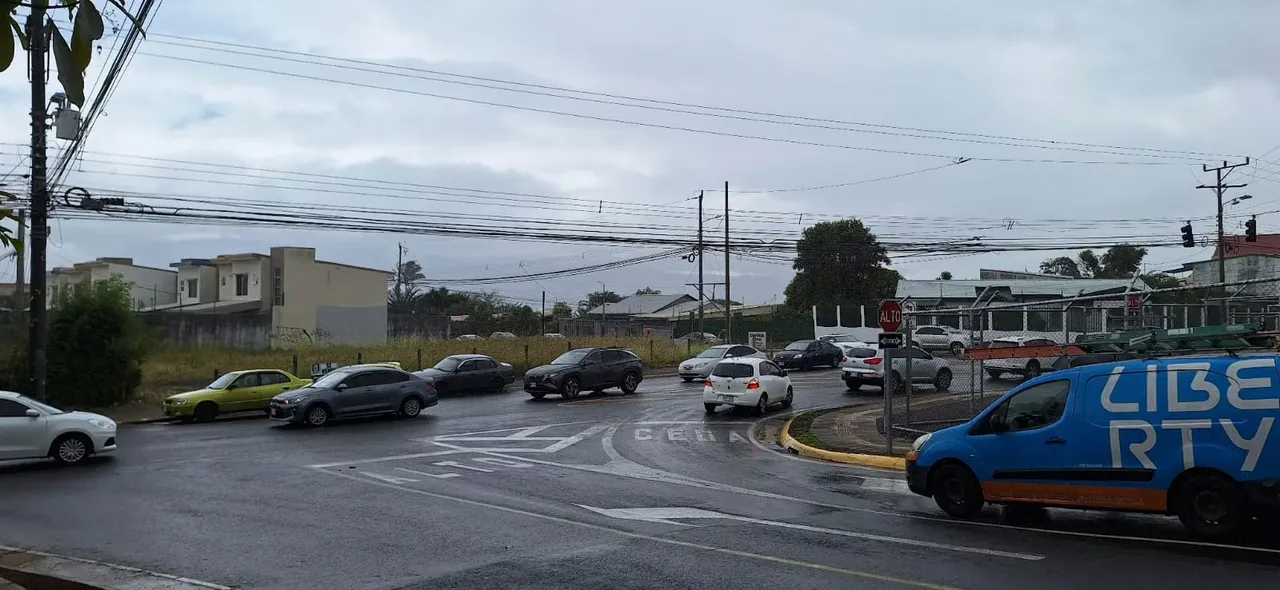 It sells corner lot in San Pablo de Heredia, diagonal to the new Pali and 200 meters west of the municipality. This property has access to a national route on one side, making it ideal ... — photo 5