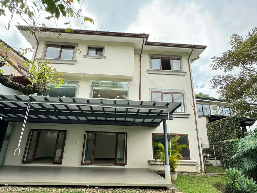 LUXURY HOUSE FOR RENT IN SCAZU SOAPS