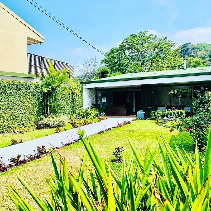 Casa Amplia Una Planta|Uso Suelo Mixto|Hacienda Vieja, Curridabat