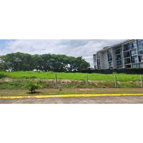 DESCRIPTION DETAILED: exclusive lot located in premium area of high demand, surrounded by hotels, shopping and ...