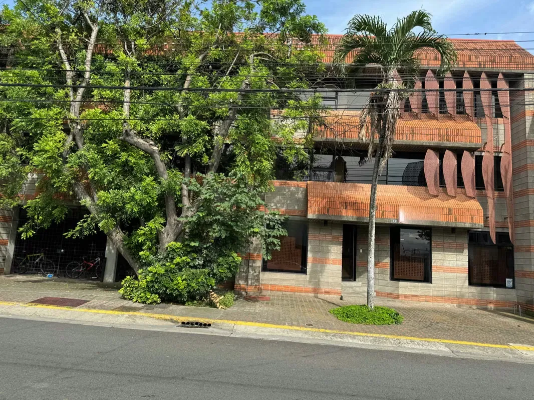 Building for Rent in Paseo Colón