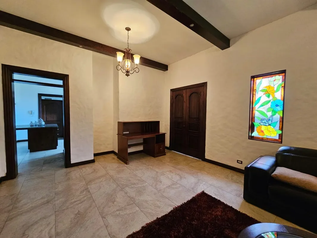 Casa NUEVA DE UN PISO para estrenar en San Isidro de Heredia en condominio