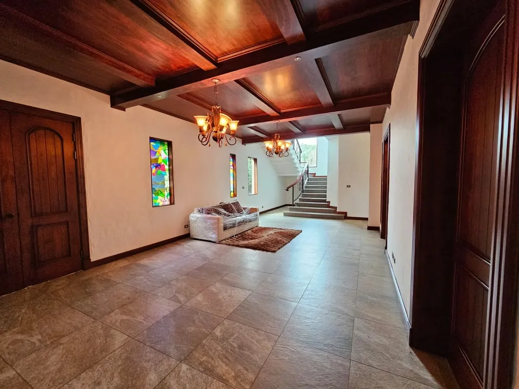 Casa NUEVA para estrenar en San Isidro de Heredia en condominio