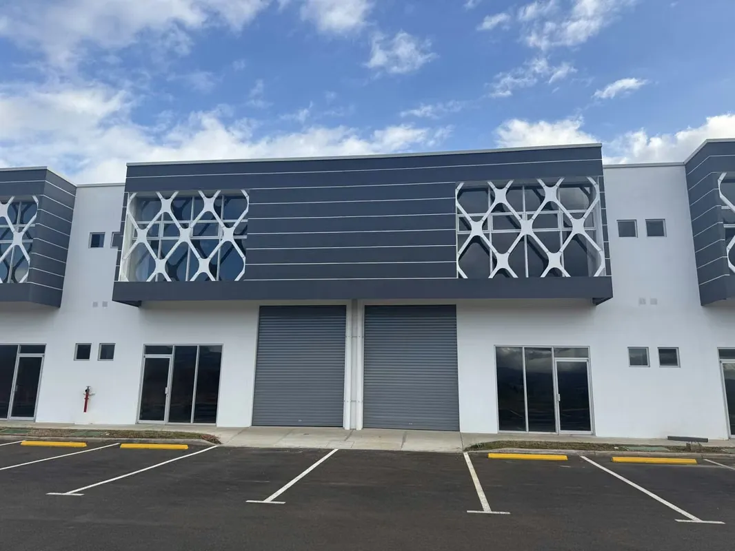 Warehouse for sale in Escazú within a warehouse complex