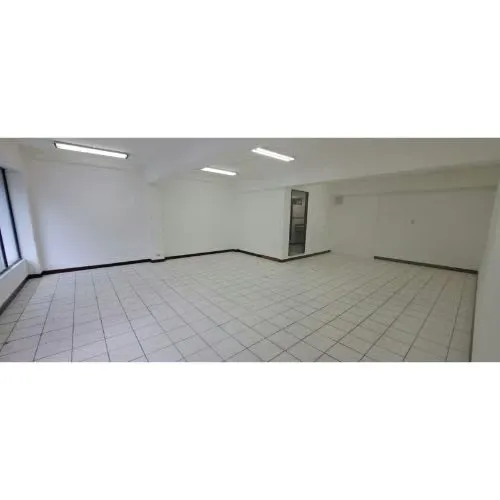 DESCRIPTION DETALLADA: second-level office, in a three-level building, with ceramic floor, wooden ceiling ...