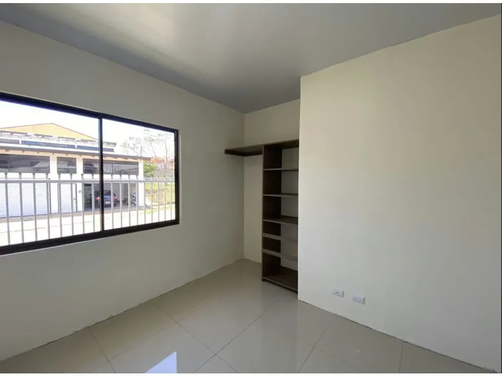 Venta de Casa, Residencial Azaleas 2, San Pablo de Heredia 41409 (IH) — photo 2