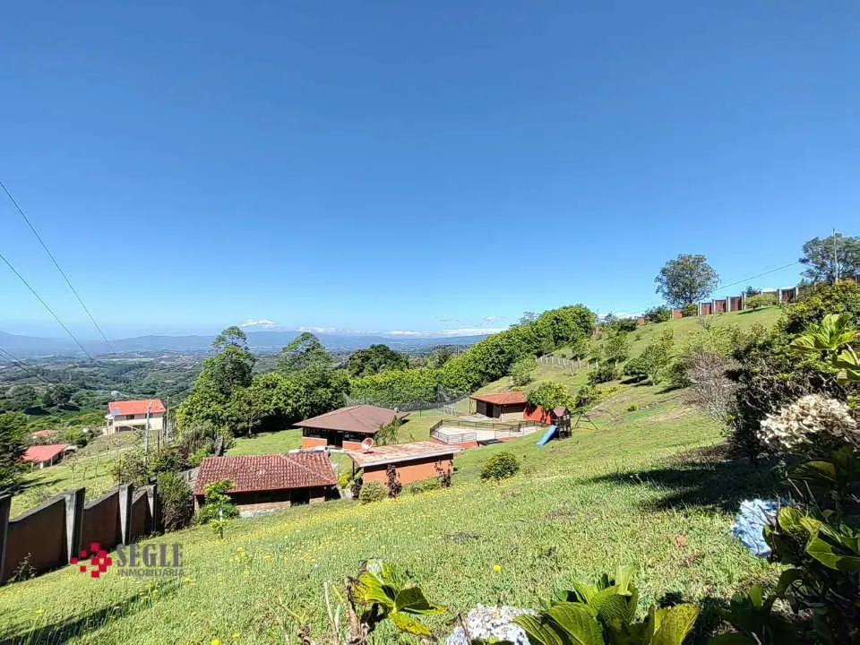 Venta de Quinta en Santa Barbara, por Carrizal.