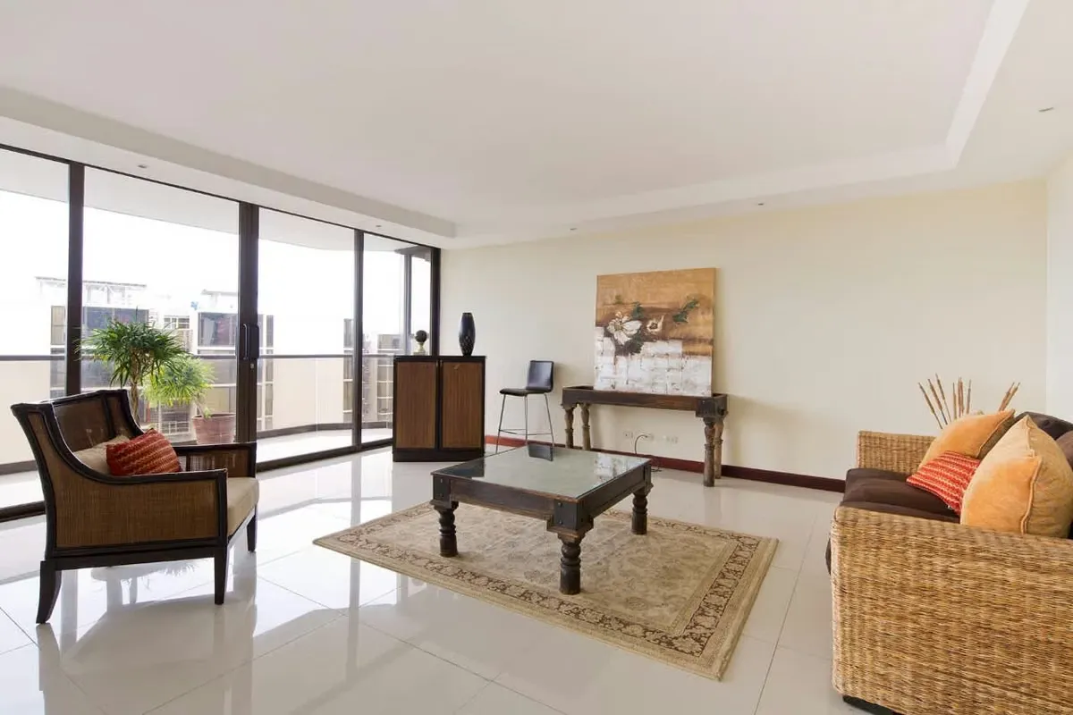 APARTMENT RENTAL IN BEAUTIFUL SKYLINE