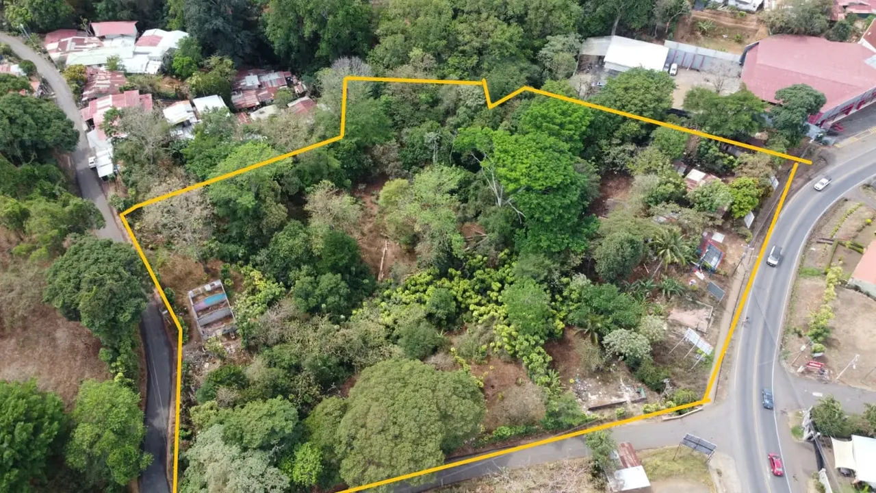 Farm for sale in Grecia, with 97 meters of frontage Grecia bypass