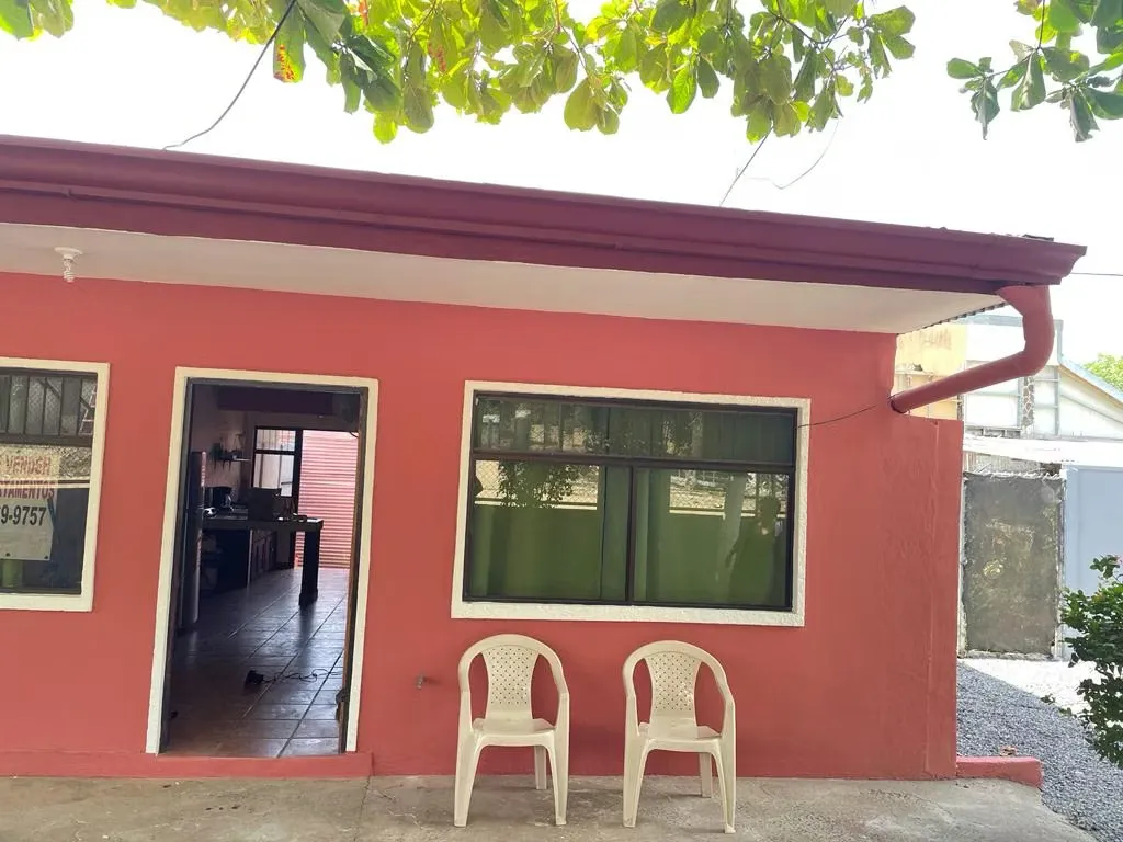 Discover your ideal holiday shelter! This property in the beautiful Guanacaste has: