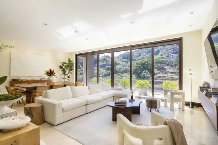 Harmony Views: Apartamento de lujo de dos niveles con vistas a la montaña en Santa Ana