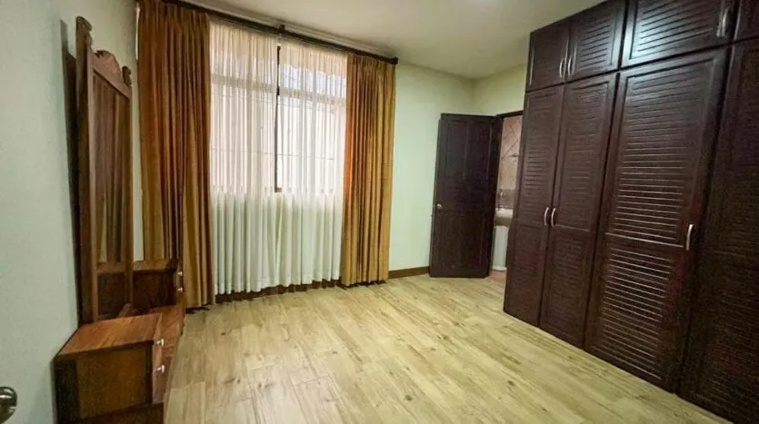 Code: 113852 Located in one of the most quiet and accessible areas of Santo Domingo de Heredia, this spacious house of a plant is ideal for those seeking comfort and privacy. With a lot ... — photo 5