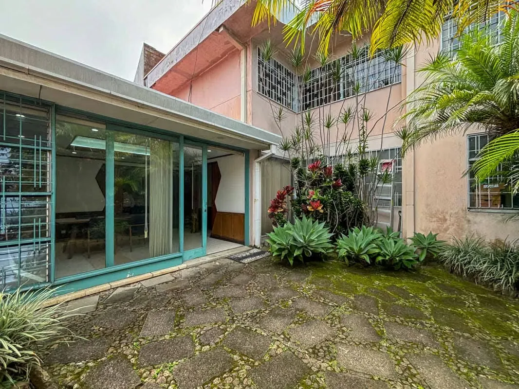 Code: 113686 This property located in Barrio Francisco Peralta, San José, is an exceptional opportunity for those looking for a large property, ideal for offices in a strategic area. ... — photo 2