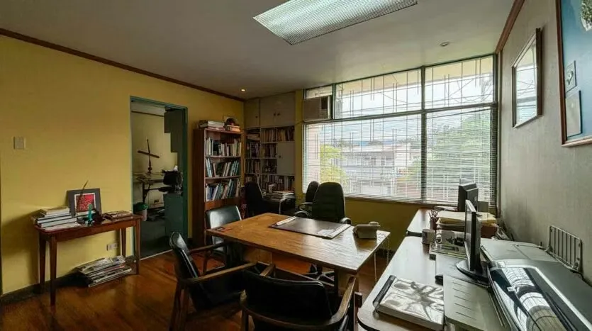 Code: 113686 This property located in Barrio Francisco Peralta, San José, is an exceptional opportunity for those looking for a large property, ideal for offices in a strategic area. ... — photo 3
