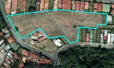 Great investment opportunity! It sells land of 10,269 m2 in a privileged location of San Isidro de Alajuela, just 100 meters from the Automarket. With a 60-metre front and excellent ... — photo 2