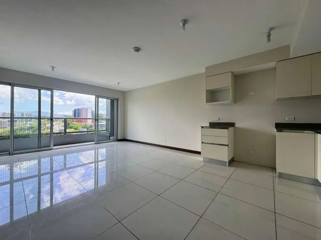 Apartment for sale in La Uruca close to everything — photo 3