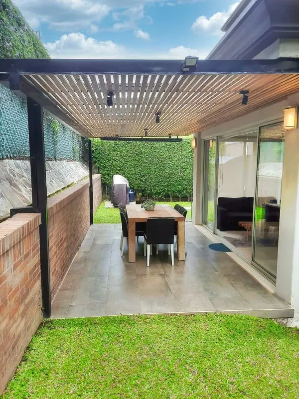 SALE HOUSE IN CONDOMINIUM - IRON DOOR
