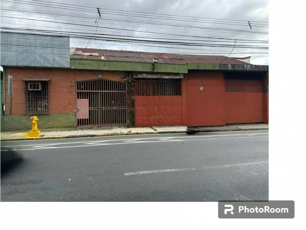 VENTA DE LOTE CON CONSTRUCCION A DEMOLER, SAN JOSE, HOSPITAL, S.
