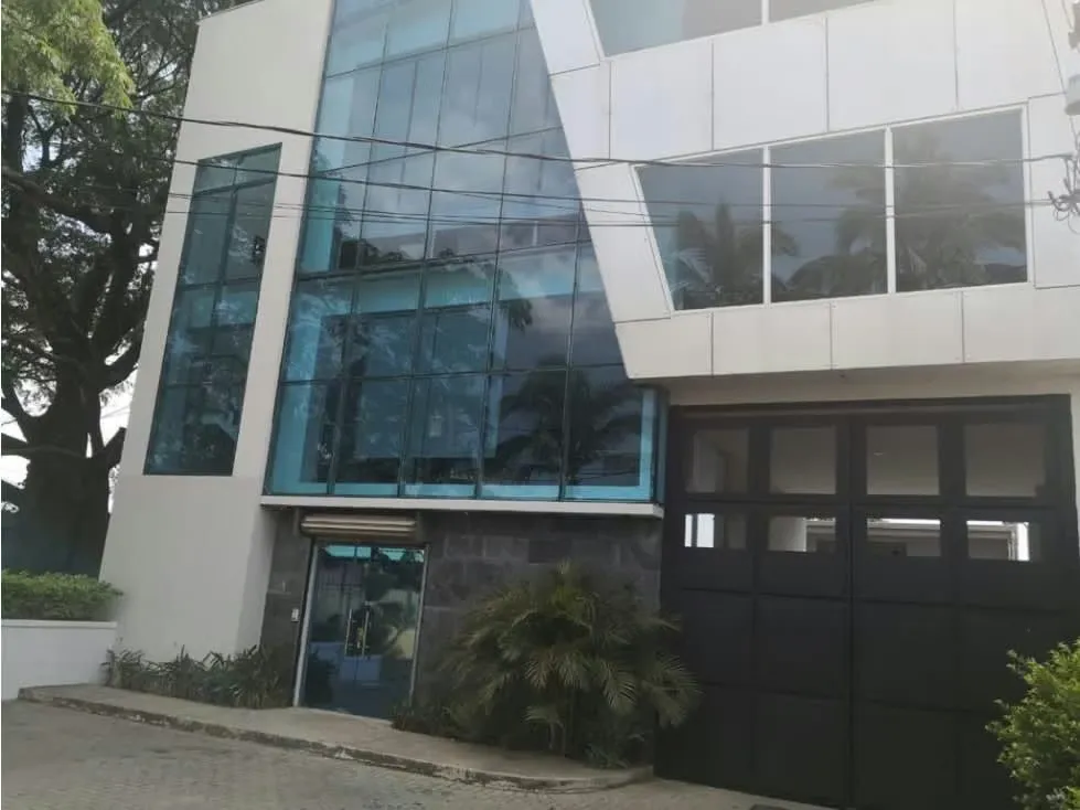 VENTA DE EDIFICIO DE OFICINAS, SAN JOSE, SANTA ANA, POZOS