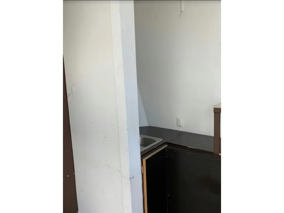 DESCRIPCIÓN DETALLADA: consultorio en primer piso de torre médica NAOS, ... — photo 2