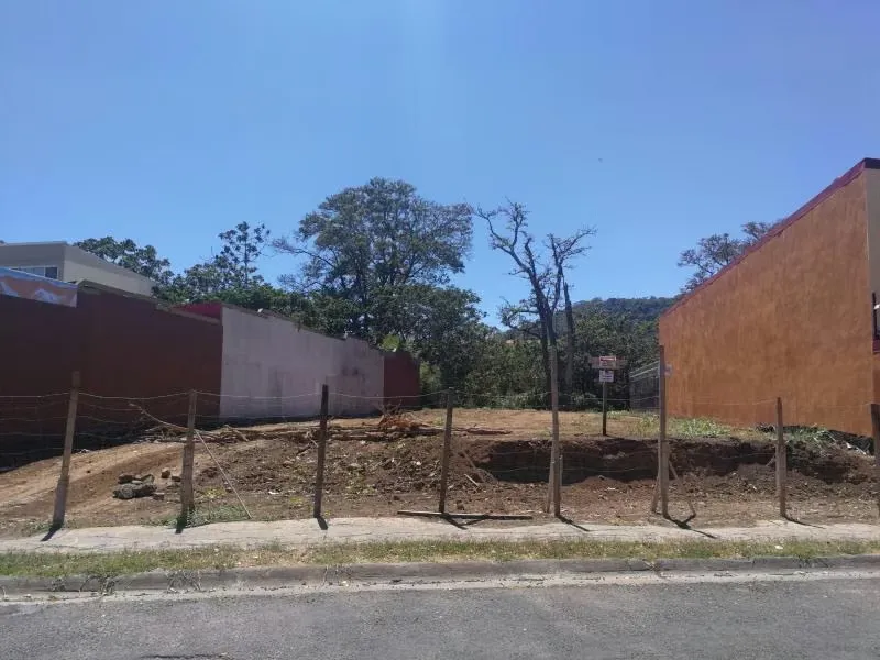 Land for sale in Curridabat 13558