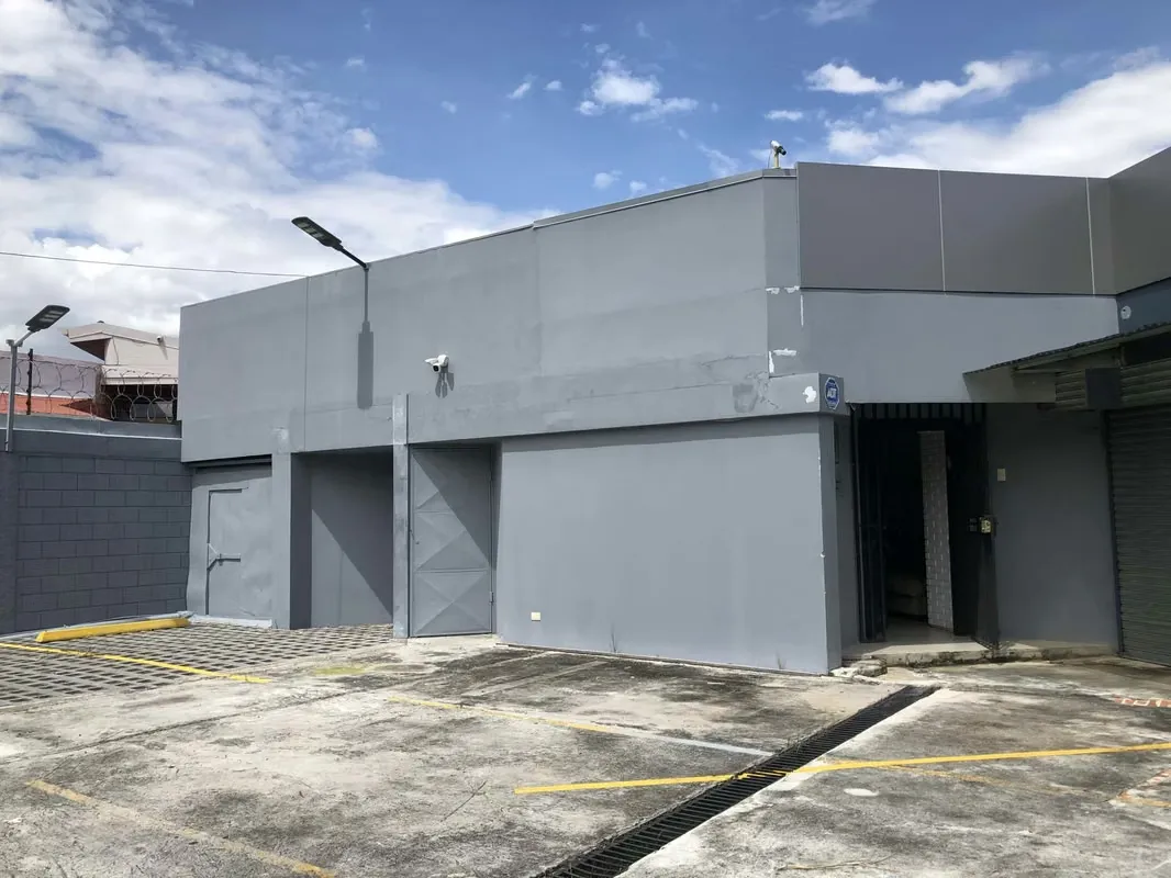 Locales Comerciales en venta en San Rafael de Escazú