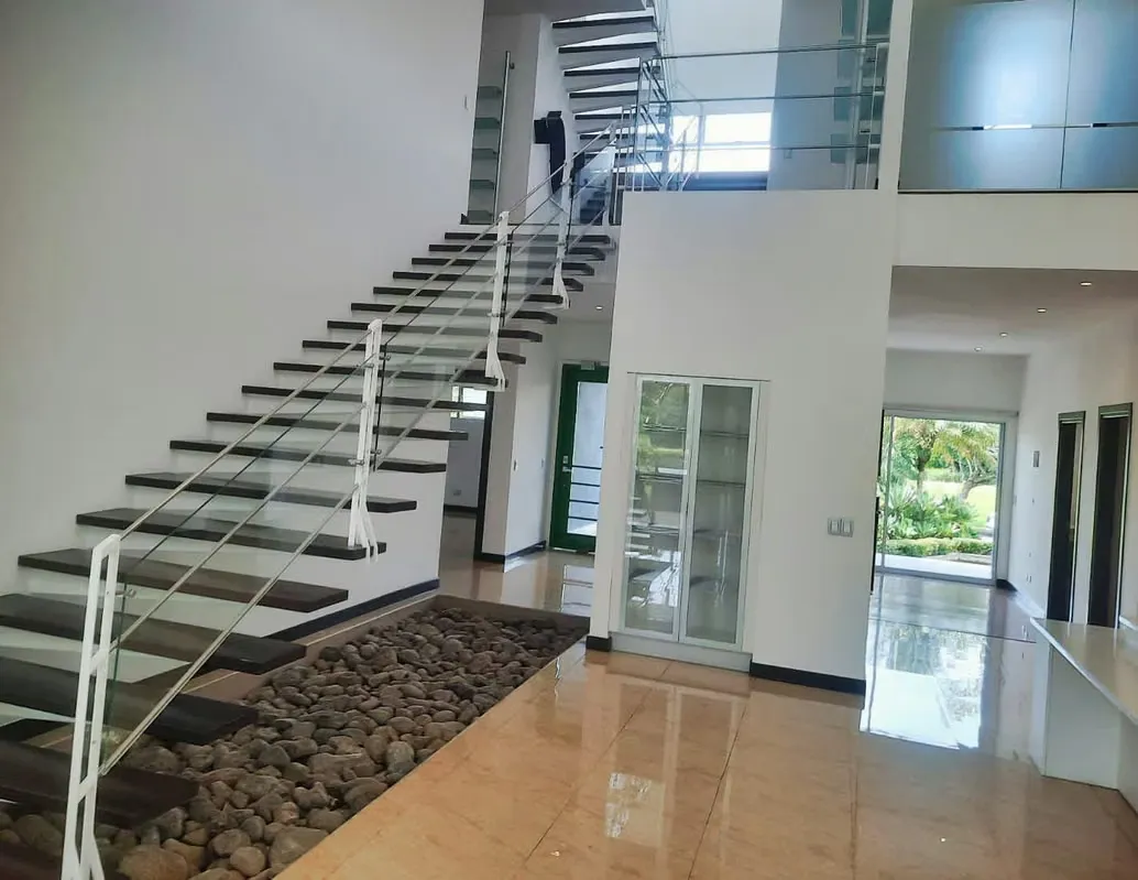 HOUSE RENTAL WITH PURCHASE OPTION - VALLEY OF THE SUN - SANTA ANA