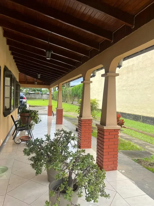 HOUSE FOR SALE IN HEREDIA