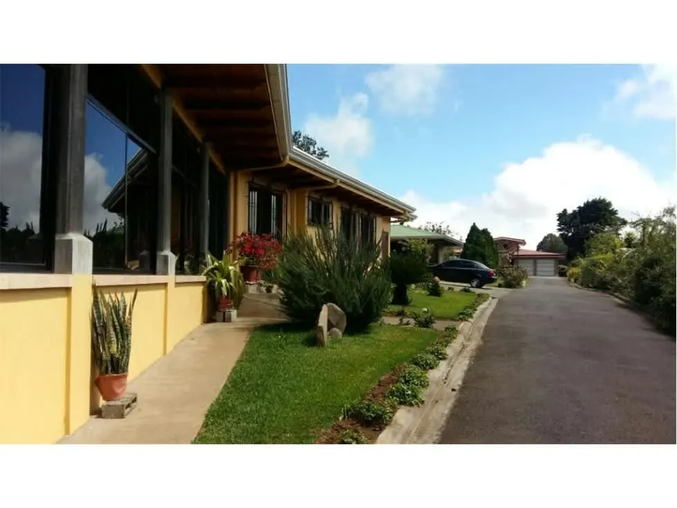 Venta de Dos Casas en terreno de 3,938 m2, Concepción de San Rafael de Heredia — photo 3
