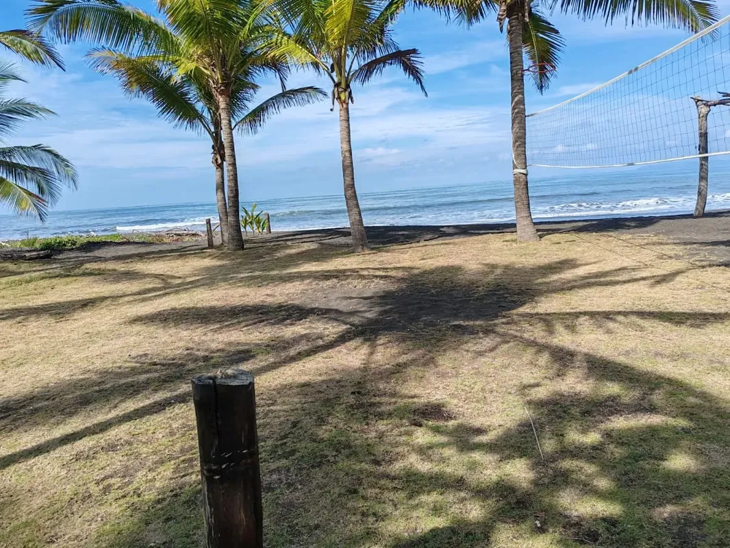 Located in the tranquil and picturesque Playa Tivives, just one hour from San José via paved road ...