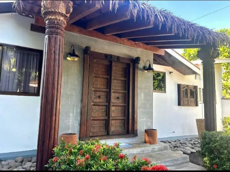 Located in the tranquil and picturesque Playa Tivives, just one hour from San José via paved road ... — photo 5