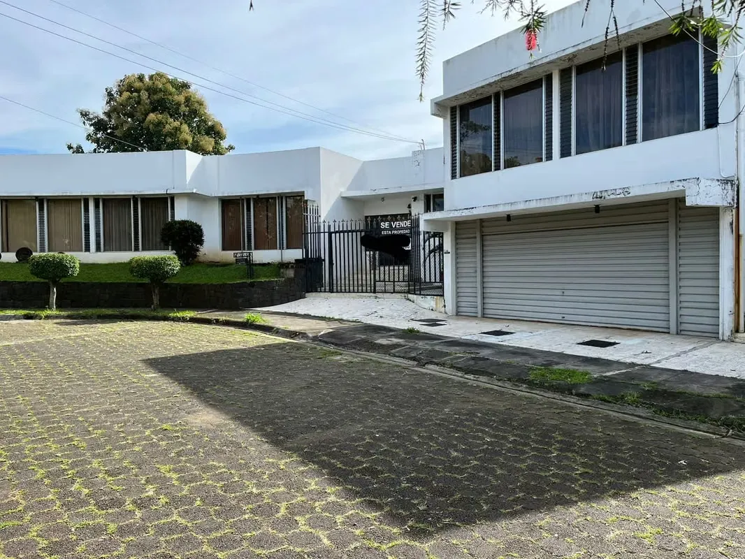 VENTA DE CASA EN LOS ARCOS CARIARI, HEREDIA #4801