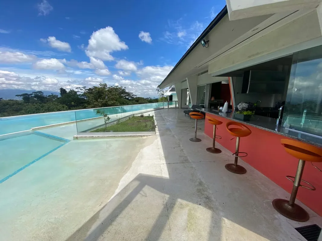 Sale of beautiful house for sale in San Isidro de Coronado