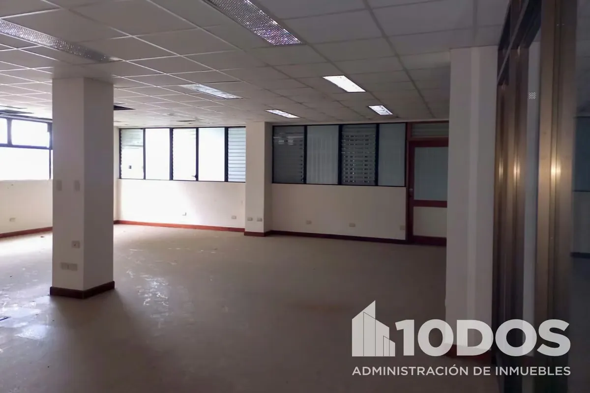 Office building in Sabana Norte, perfect for national or foreign company. — photo 2