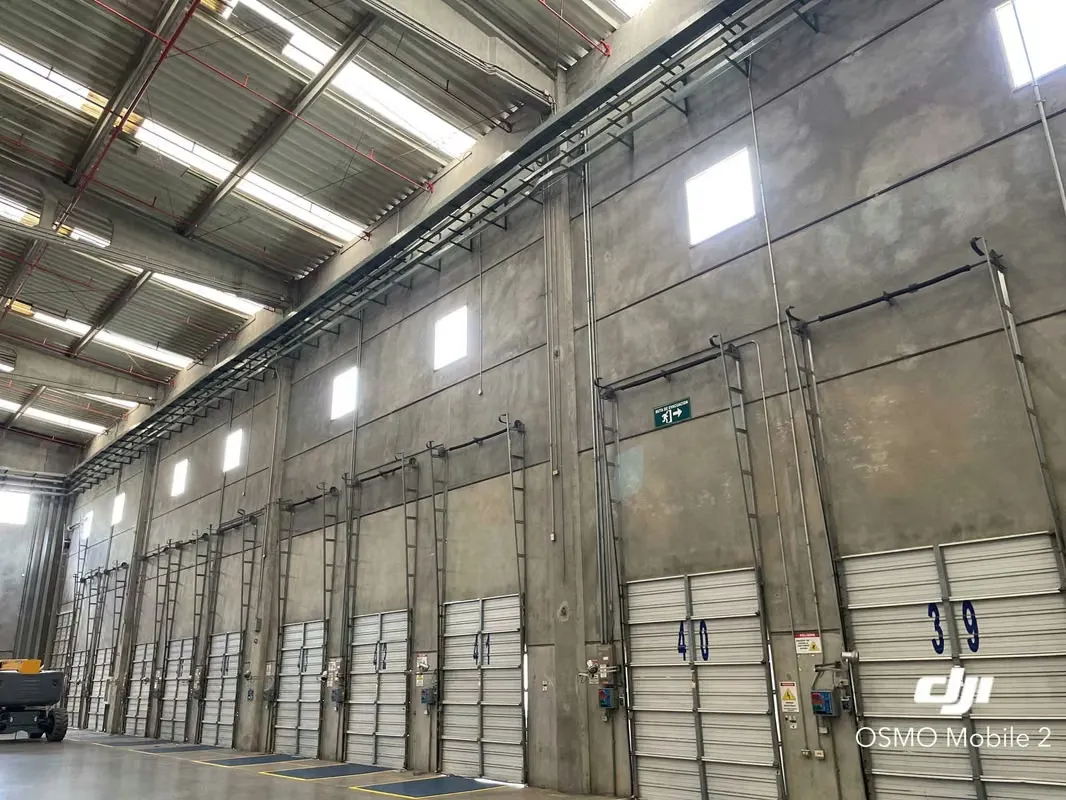 Offices, large maneuvering yard, large parking lot