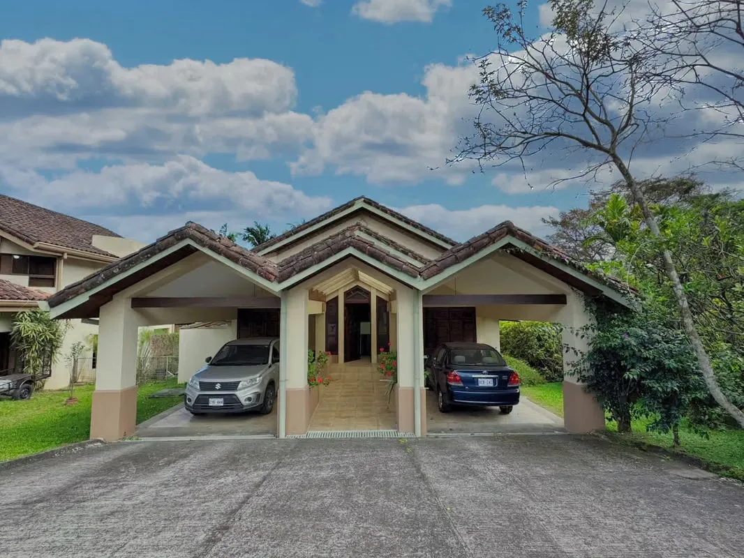 HOUSE RENTAL IN CONDOMINIUM - SAN ANTONIO, ESCAZÚ
