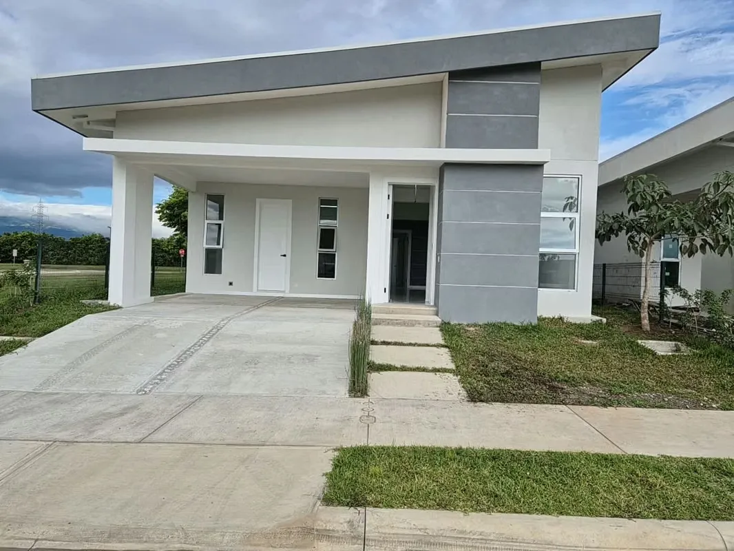 Condominium Las Mesetas is the most recent project of Hacienda Los Reyes, this new house has a ...