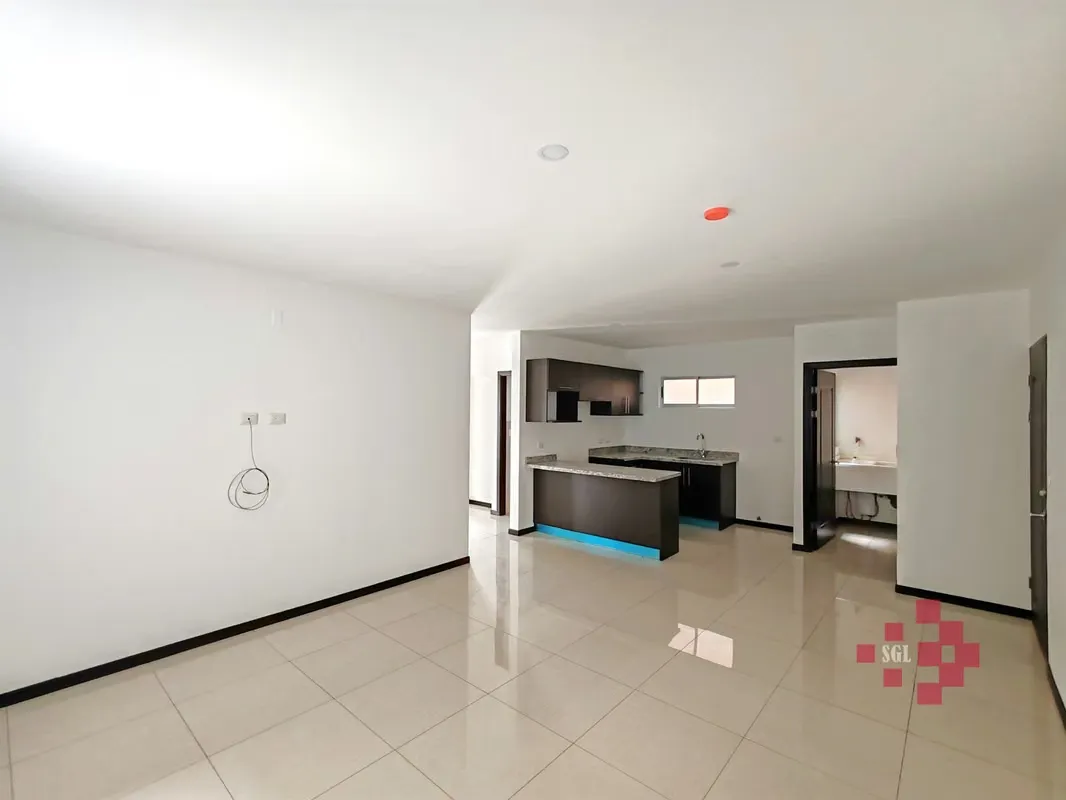 Apartment as new, located opposite the main entrance of Hacienda Los Reyes; Condominio Los Principes.