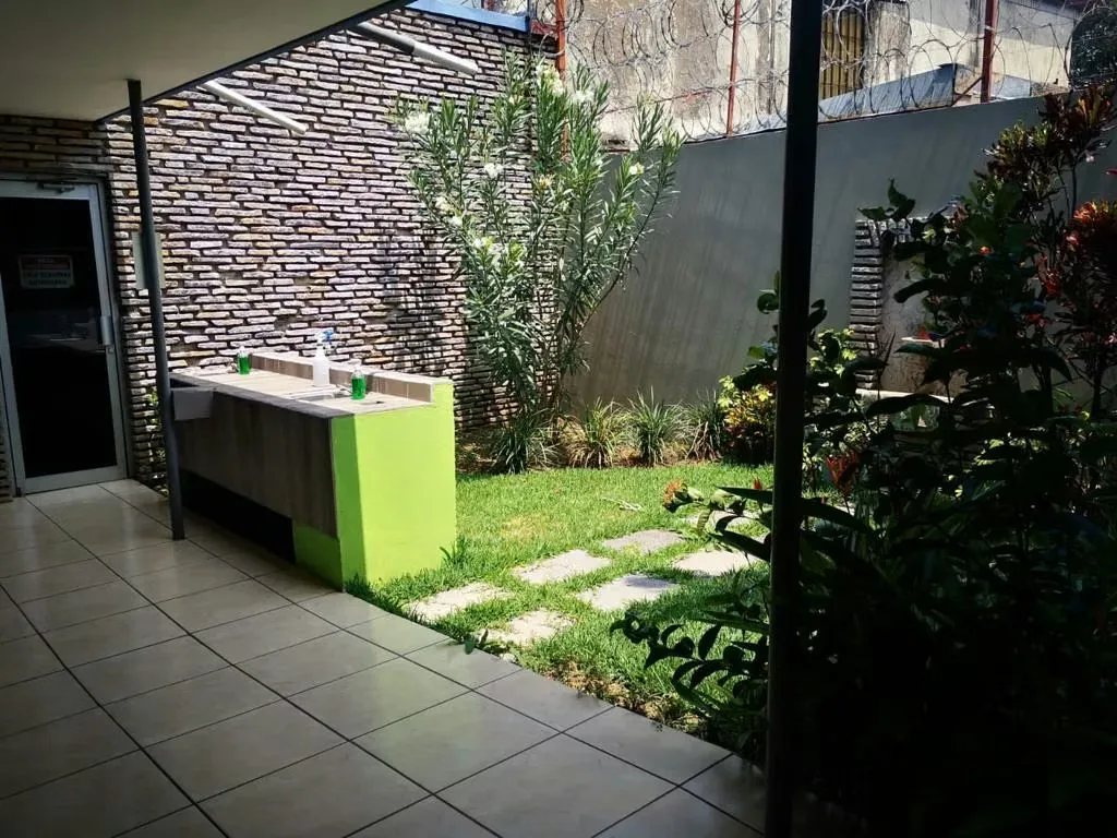 Commercial House in Escalante - Adapted for Offices. — photo 3