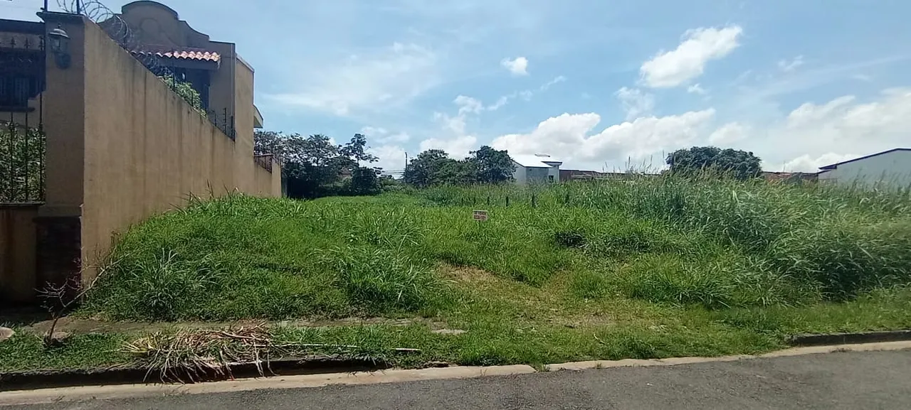 Sale of Residential Lot in Residential Area - La Uruca