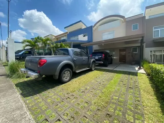 En Condominio ubicado muy cerca del colegio Franco, a 5 minutos de Mas x menos y Automercado en ...