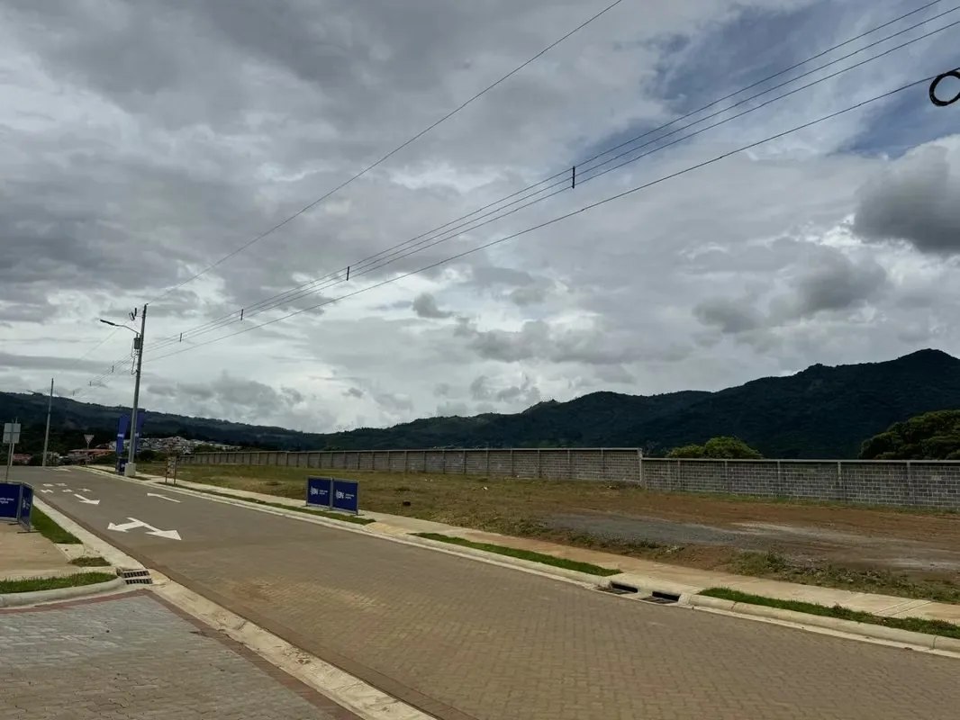 id 37848 Venta De Lotes en Exclusivo Condominio, Tres Ríos