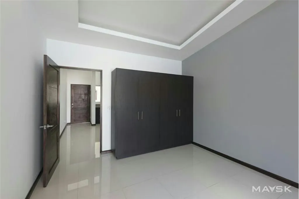Venta de edificio con cinco apartamentos tipo Loft en San Rafael de Montes de Oca. Cada Apartamento contiene: 1 habitación, closet en melamina, piso cerámico, 1 baño con puerta de ... — photo 4