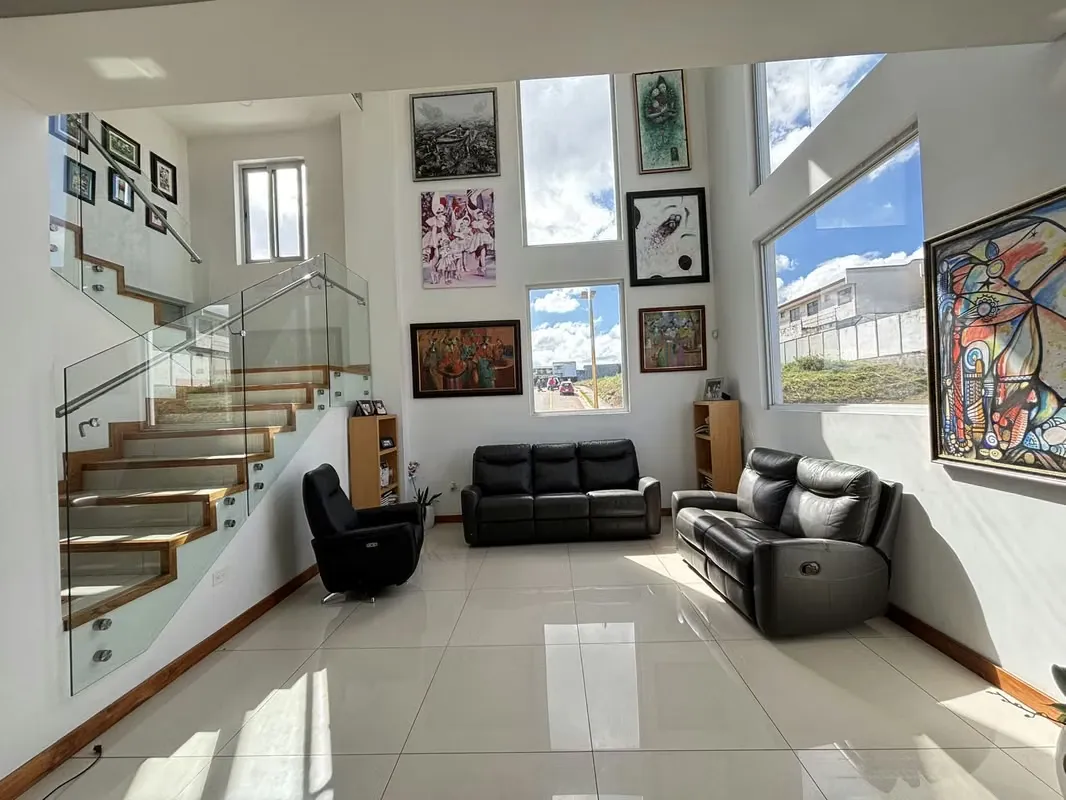 Casa condominio Bello Horizonte Escazú 5 habitaciones