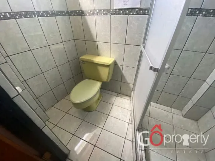 Venta de Propiedad con local y apartamentos en alquiler Los Yoses ID4552 — photo 2